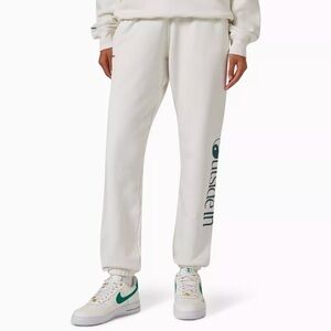 MADHAPPY OUTDOORS OUTSIDE IN SWEATPANTS TOFU